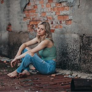 Meet your Posher, Lexi